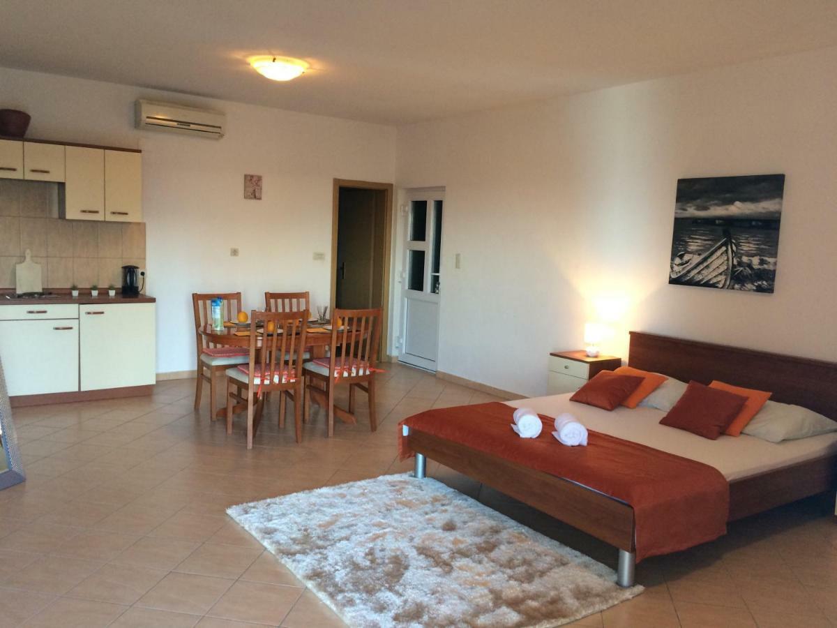 Apartament Studio Trogir Ivan Plano Zewnętrze zdjęcie